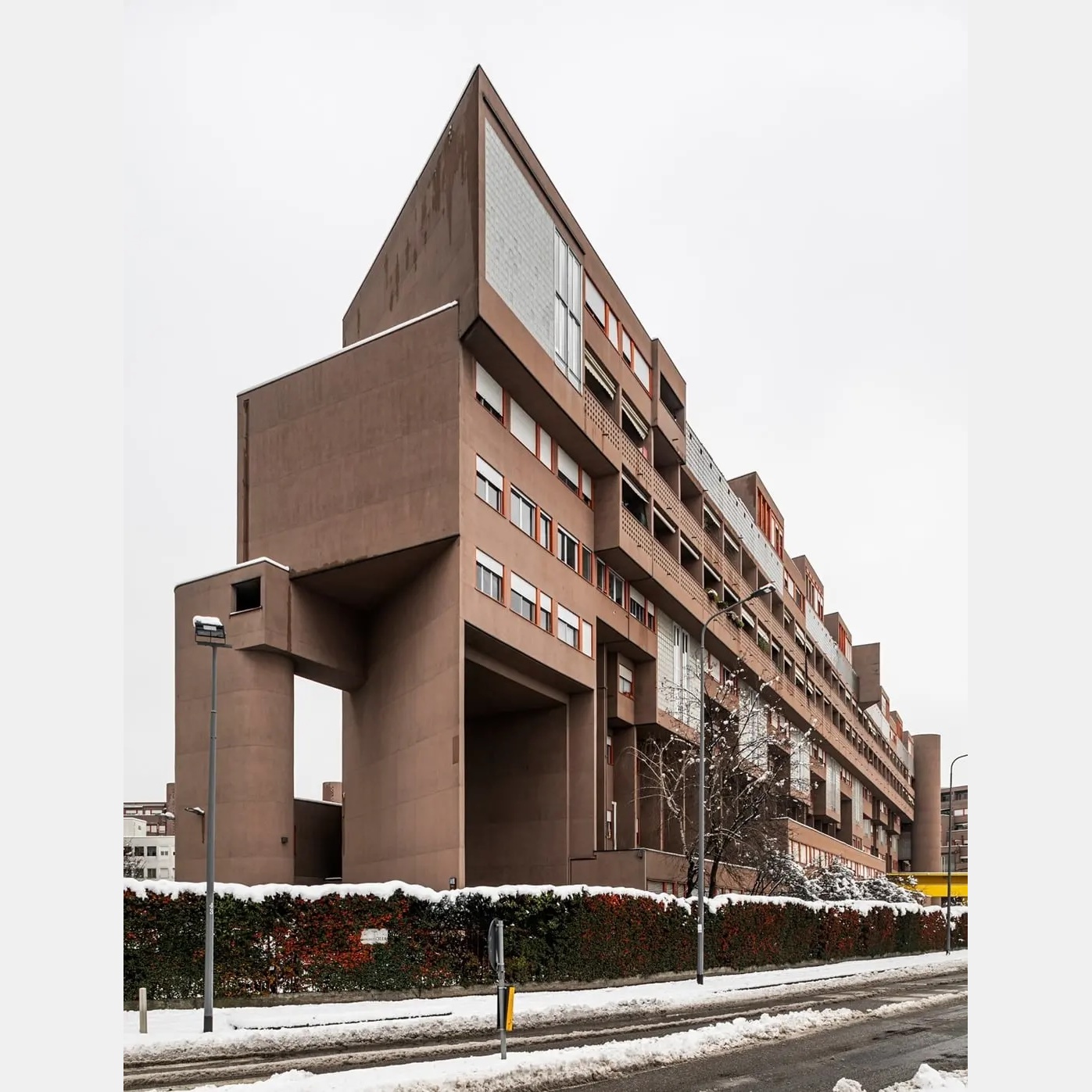 Shapes and forms of Condominio Monte Amiata